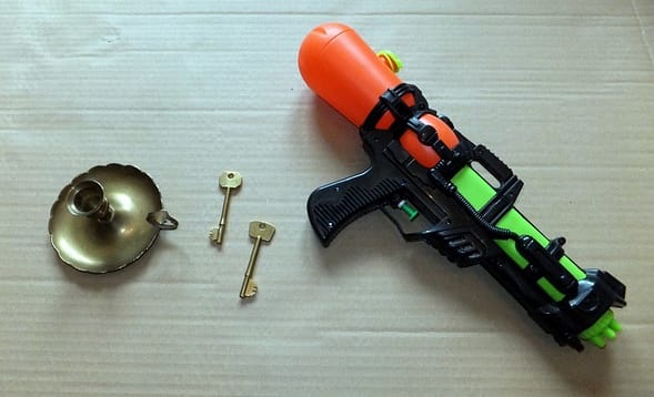 Steampunk gun & keys